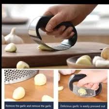 Garlic Press Rocker Stainless Steel Garlic Mincer Garlic Crusher Garlic Chopper for Smash