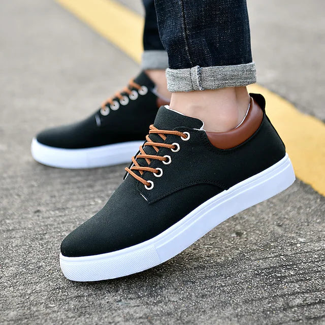 Men's Sneakers Plus Size Skate Shoes Slip-on Sneakers Sporty